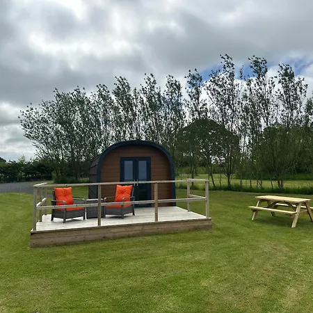 Three Peaks Pods * Bentham